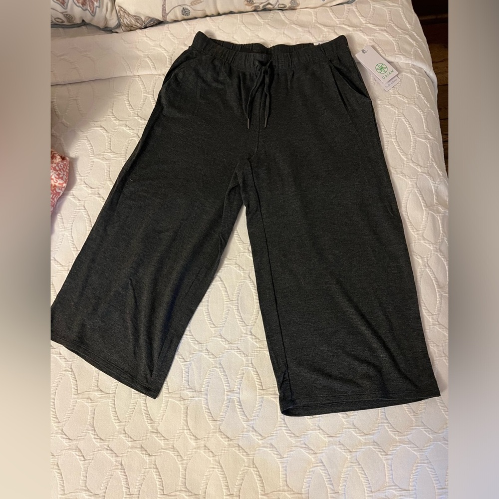 NWT Gaiam Kenzie Culotte Pant